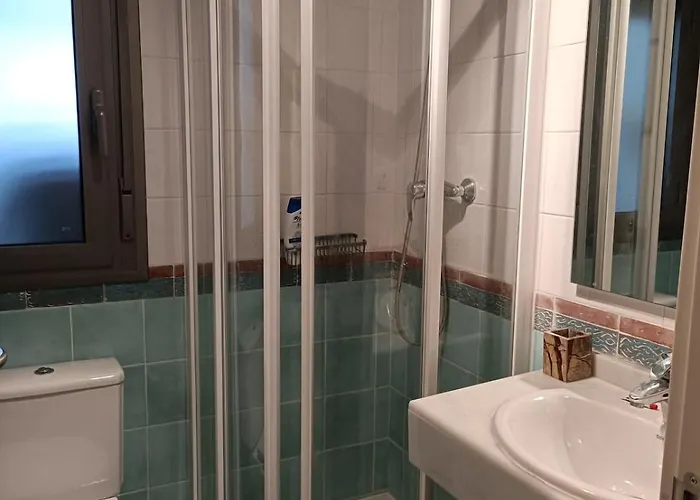 Sky, Golf Y Senderismo 아파트 *